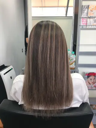 ミディアム カラー ヘアアレンジ 大塚 貴之のヘアスタイル