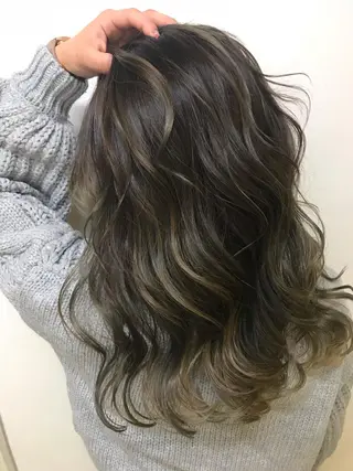 ロング 藤中 隆悟のヘアスタイル