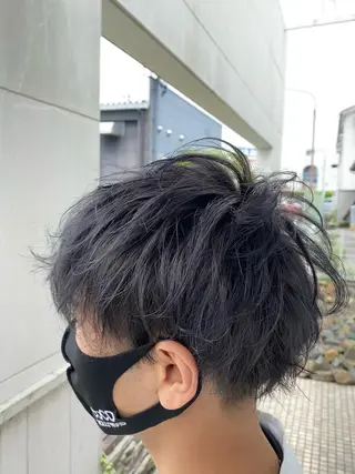 カラー SALOWIN栄 高須大貴のヘアスタイル