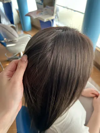 ロング カラー 武井 哉子のヘアスタイル