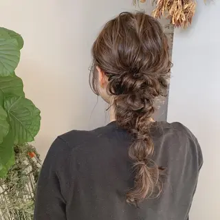 ロング カラー ヘアアレンジ 綿貫 美雪のヘアスタイル
