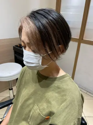 ショート カラー 天野 瑠真のヘアスタイル