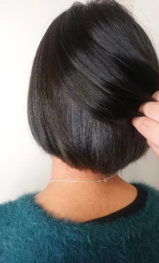 カラー ブリーチ/ヘアケア/ 艶髪/イギチハルのヘアスタイル