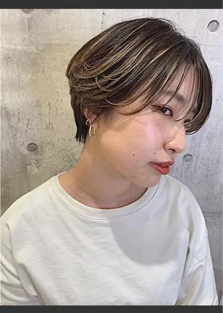 ショート カラー Reverieアリオ /矢部世成のヘアスタイル