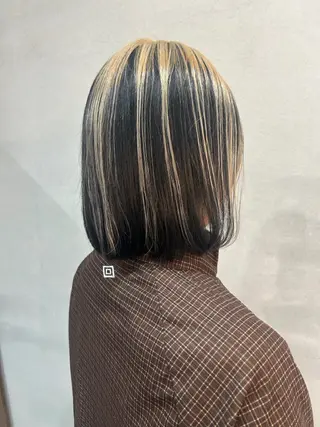 ショート カラー 濱崎 璃乃/ルプラボウのヘアスタイル