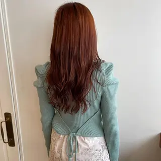 ロング カラー MIOベージュカラー 柔らかいカラーのヘアスタイル