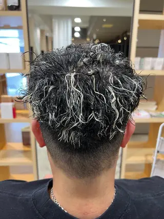 パーマ メンズ 心斎橋メンズサロン リベルテグリットのヘアスタイル