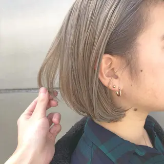 ミディアム カラー ヘアアレンジ ブリーチダブルカラー ハイライト/山本喜熙のヘアスタイル