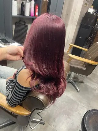 セミロング ブリーチ縮毛矯正 LAFFYuiのヘアスタイル