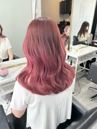 ミディアム カラー 🫧艶ダブルカラー ブリーチ🫧トモヤのヘアスタイル