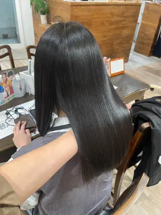 ロング コトミ【メンズ】 【曲がる縮毛矯正】のヘアスタイル