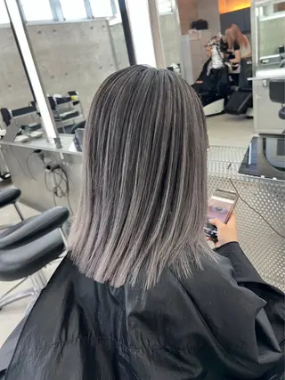 セミロング 🫧バレイヤージュ/ ハイトーン/ミズキのヘアスタイル