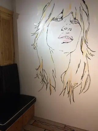 貫洞 大介のヘアスタイル