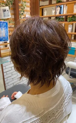 ショート パーマ 峯村 亜希のヘアスタイル