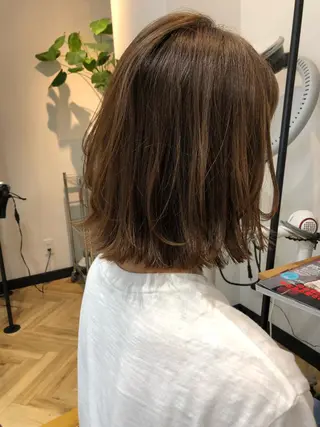 ショート ハイトーン/カラー/ 用賀/稲若健太郎のヘアスタイル