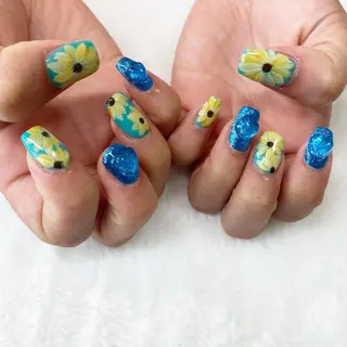 ネイル Laki nailのネイルデザイン