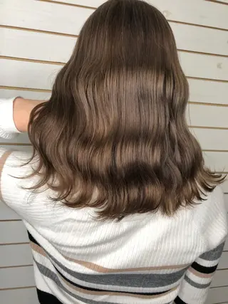 セミロング ココルアナ 豊中美容室のヘアスタイル