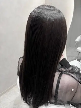 セミロング カラー 𝑴𝑰𝒀𝑼🩰 /透明感カラー/青山のヘアスタイル