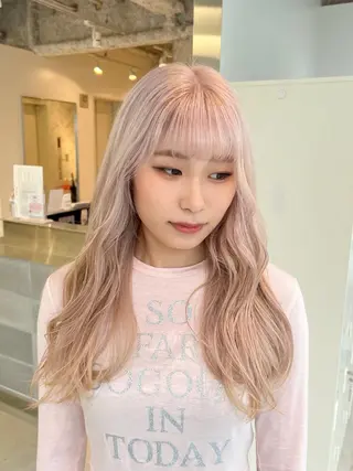 ロング カラー 艶ハイトーン‪‪🔆 ️️️安座間 希のヘアスタイル