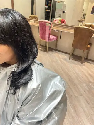 パーマ シモカワ マシロのヘアスタイル