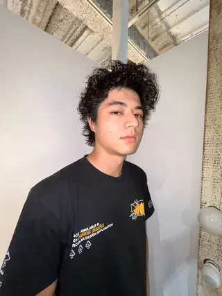 ショート パーマ メンズ 嶋田 裕太のヘアスタイル