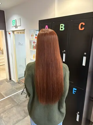 ロング カラー 坂 美来乃のヘアスタイル