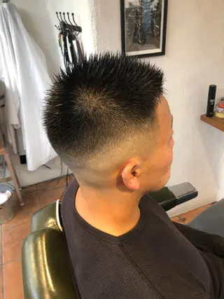 ショート メンズ 冨士川 英樹のヘアスタイル
