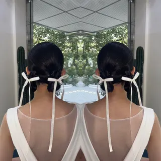 ミディアム ヘアアレンジ 💎ハイトーン/艶 カラー モエカ💎のヘアスタイル