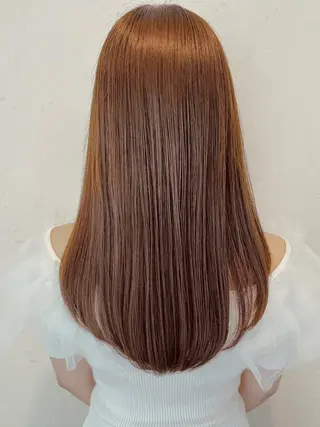 セミロング カラー 伊藤 さやかのヘアスタイル