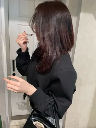 セミロング カラー ナチュラル透明感🌱 小山美樹子のヘアスタイル