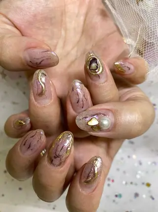 ネイル 🦋ネイルサロン ブラン🌈ゆりのネイルデザイン