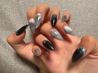 ネイル Glitter Nailのネイルデザイン