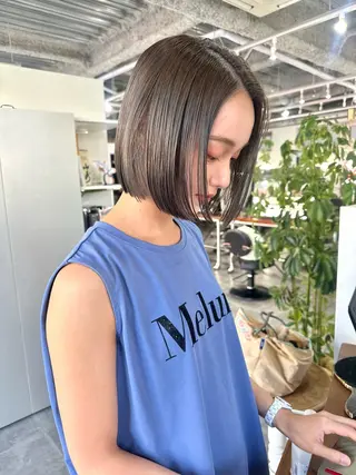 ショート カラー ヘアリゾートAi Tsubasa🐳のヘアスタイル
