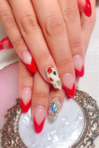 ネイル CROWN プライベートサロンのネイルデザイン