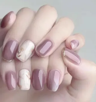 ネイル Queens PUPUのネイルデザイン