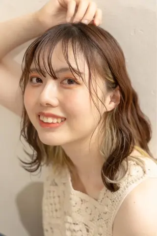 ミディアム カラー 髪質改善美容師 🪽YOSSYのヘアスタイル