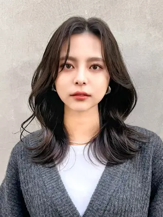 ミディアム カラー なつき🎀韓国 styleのヘアスタイル