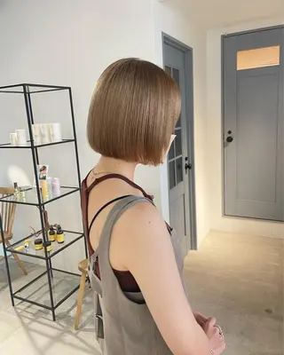 ミディアム CITY louwe 脇坂彩音のヘアスタイル