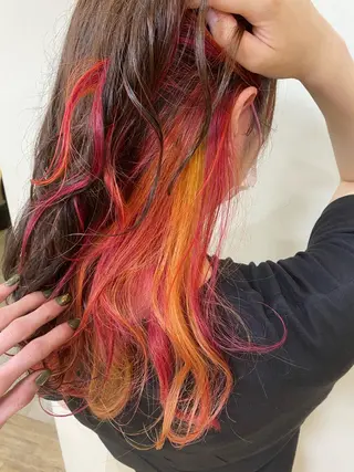 カラー SALOWIN栄 高須大貴のヘアスタイル
