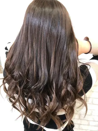 ロング カラー パーマ ヘアアレンジ メンズ キッズ ネイル マツエク・マツパ アイブロウ 韓国/顔周り/透明感 /レイヤー/ひなたのヘアスタイル