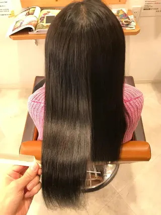 ロング ツヤ髪専門美容師 桑原 和誠のヘアスタイル