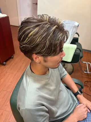 ショート カラー Konomura Neneのヘアスタイル