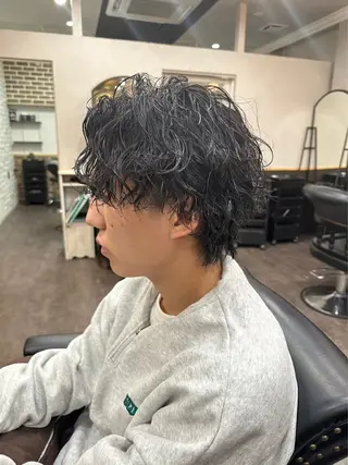 パーマ メンズ 艶カラー✨️派手髪 🦄renのヘアスタイル