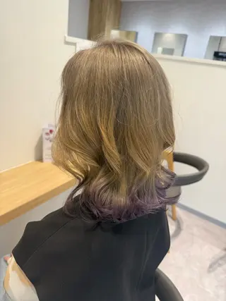 カラー 長谷川 紗羅のヘアスタイル