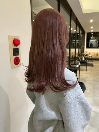 カラー 杉岡 ちさのヘアスタイル