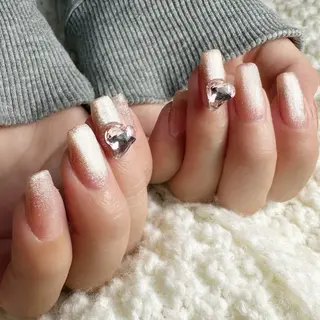 ネイル 新山 聖のネイルデザイン