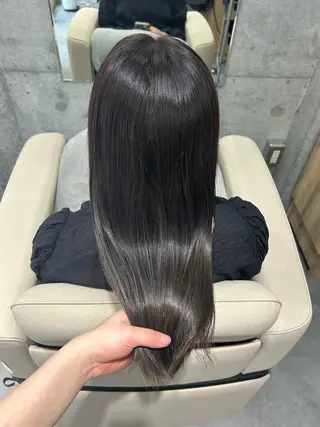 カラー no nameのヘアスタイル