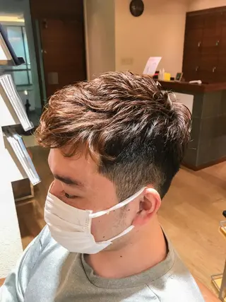 カラー メンズ 山本 大智のヘアスタイル
