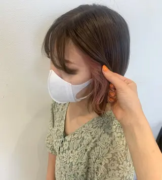 ショート カラー 長山 茉白のヘアスタイル