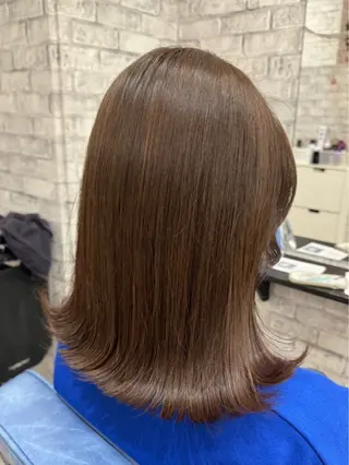 セミロング カラー カズキ🌼曲がる 縮毛矯正のヘアスタイル